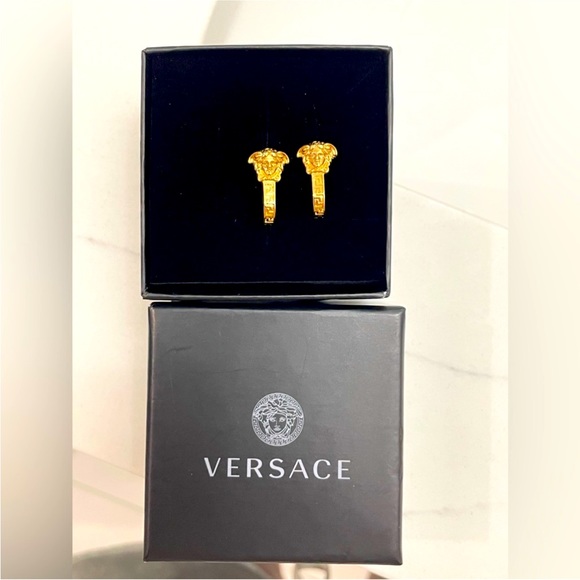 Authentic Versace Gold Medusa Hoop earrings. - Picture 4 of 7